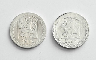 DVĚ OBĚŽNÉ MINCE: 10 HALÉŘŮ - CHYBORAŽBY