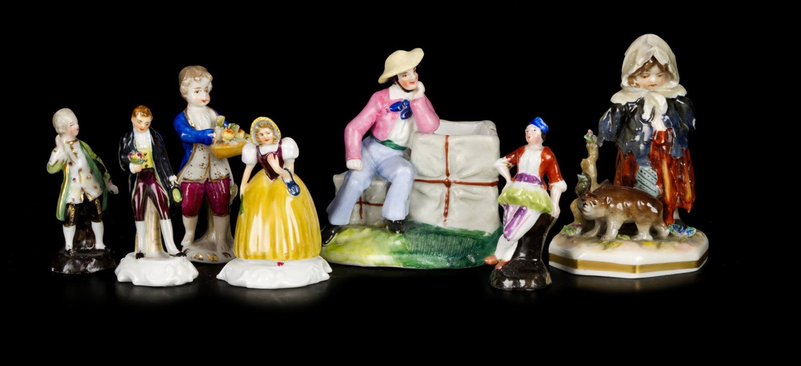 SOUBOR 7 PORCELÁNOVÝCH MINIATUR