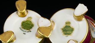 SOUBOR PĚTI PORCELÁNOVÝCH ŠÁLKŮ