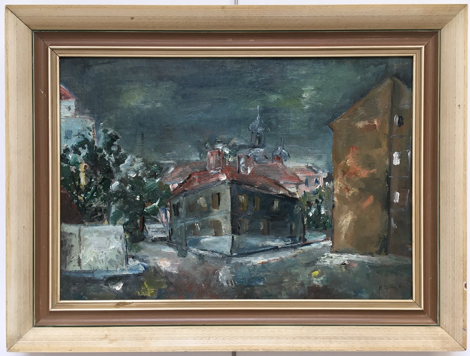 P. Müller - Před domem