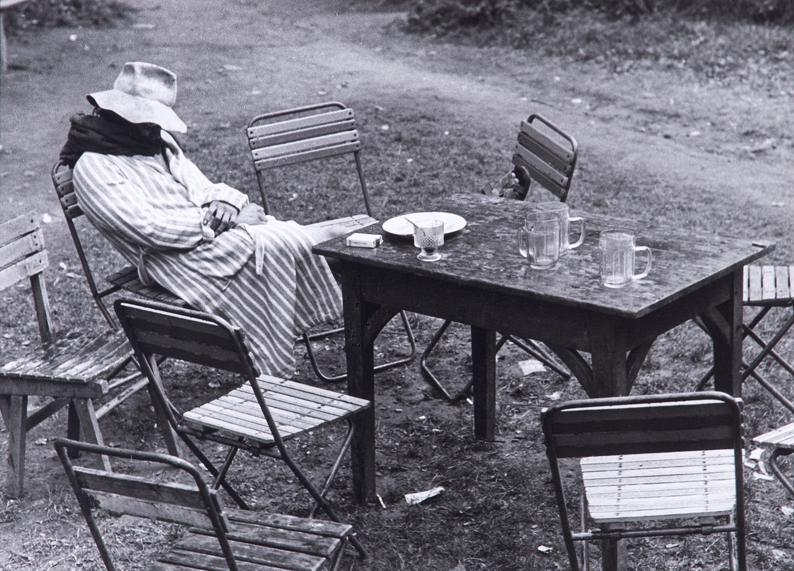 František Dostál 1938 - 2022 - Ze souboru "Letní lidé"