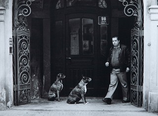 František Dostál  1938 - 2022 - Dva psi a muž