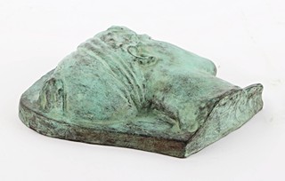 Bronzový reliéf – hlava bohyně Artemis