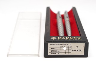 Dárková sada Parker 45 Harlequin Shield: Plnicí pero a propiska