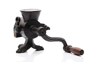 Litinový stolní mlýnek „PATENT"