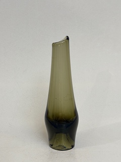 Jiřina Žertová (1932) - Štíhlá sekaná váza