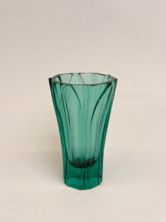 Milena Velíšková (1917–2004) - Broušená křišťálová váza s původní etiketou – Bohemia Glass