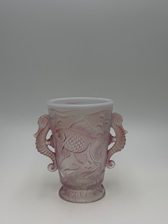 Rudolf Schrötter (1887) - Art deco váza „Mořský svět“ s uchy v podobě mořských koníků