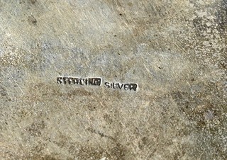 Stříbrný čajový servis STERLING, v Etui