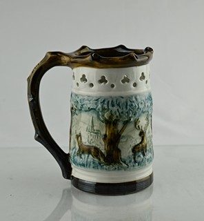 Korbel porcelánový Royal Dux