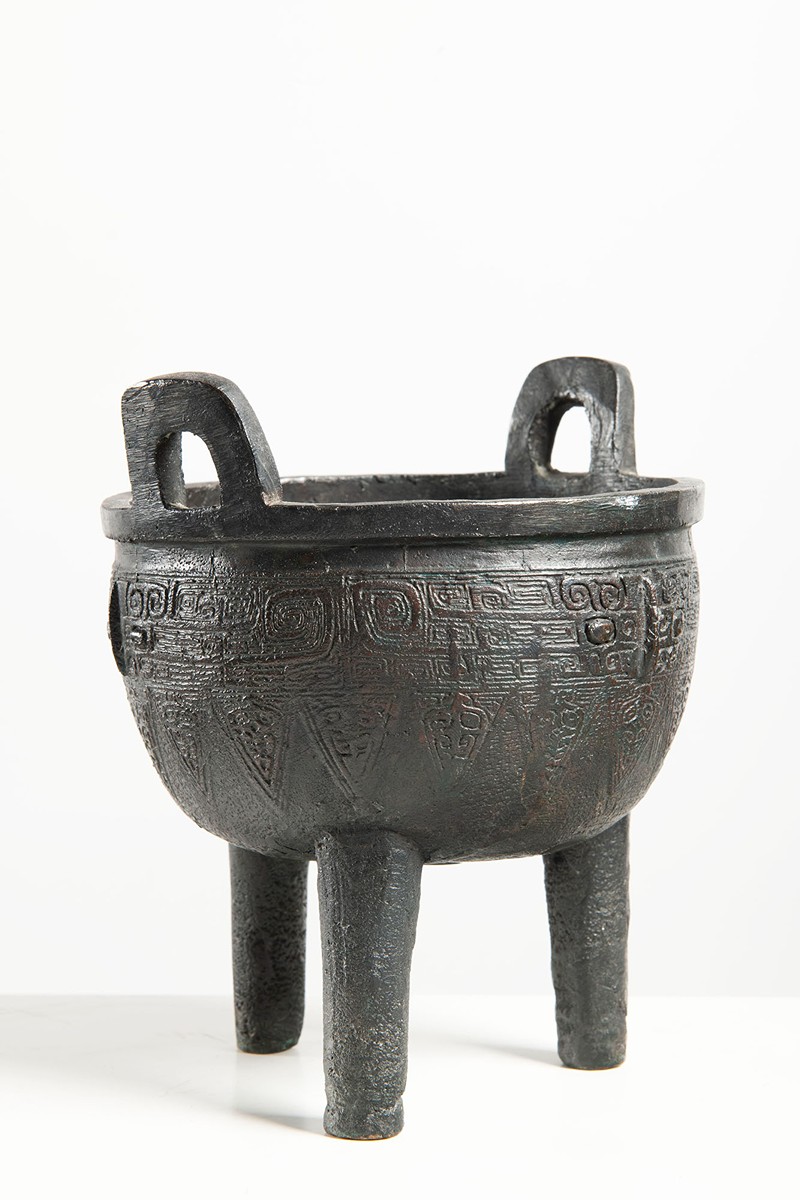 Japanese Bronze Tripod Vessel (Ding-style) – Meiji Period or Later