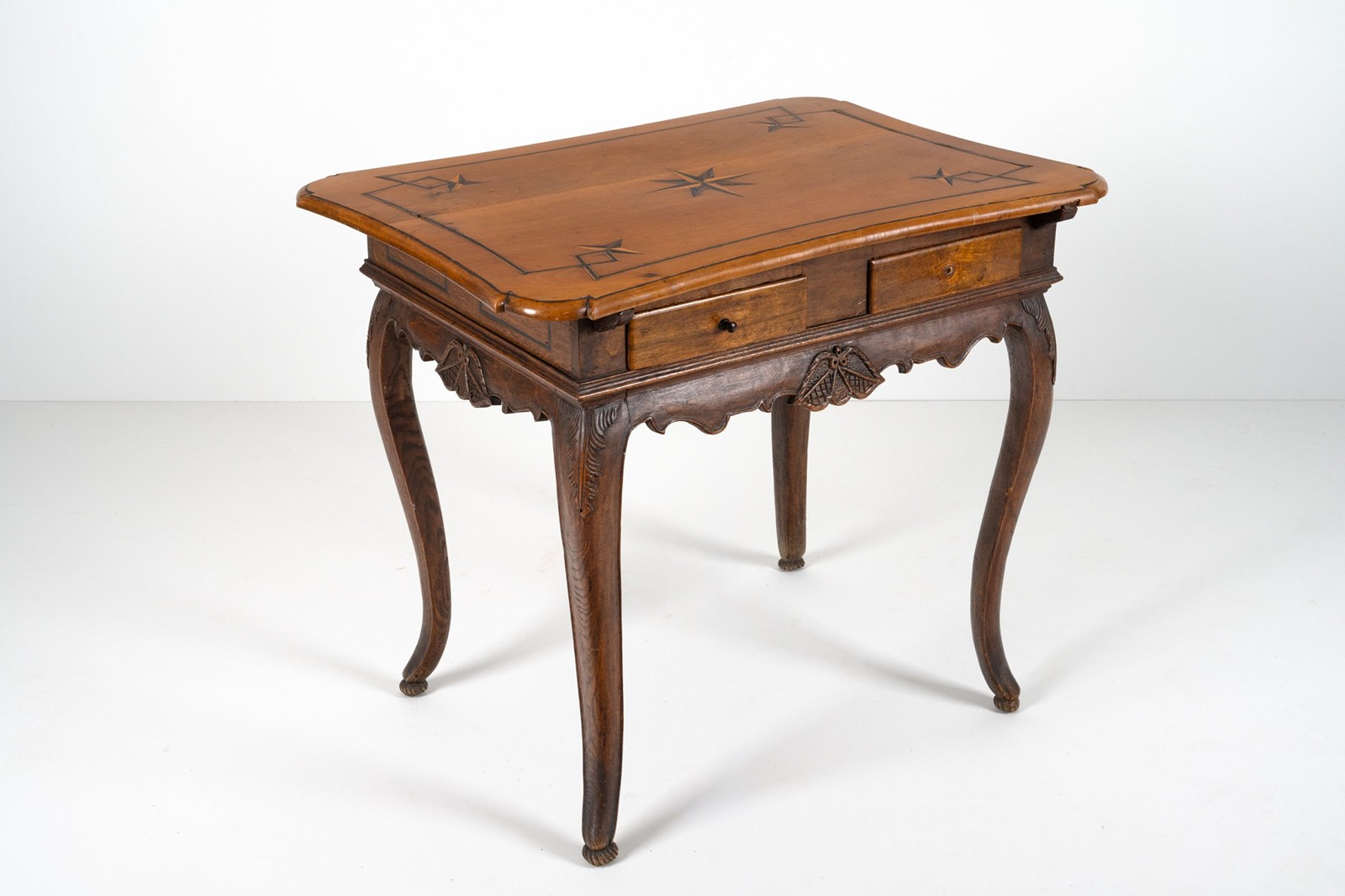 BAROQUE CENTRAL TABLE