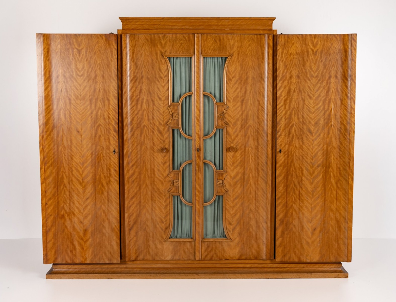 ART DECO WARDROBE