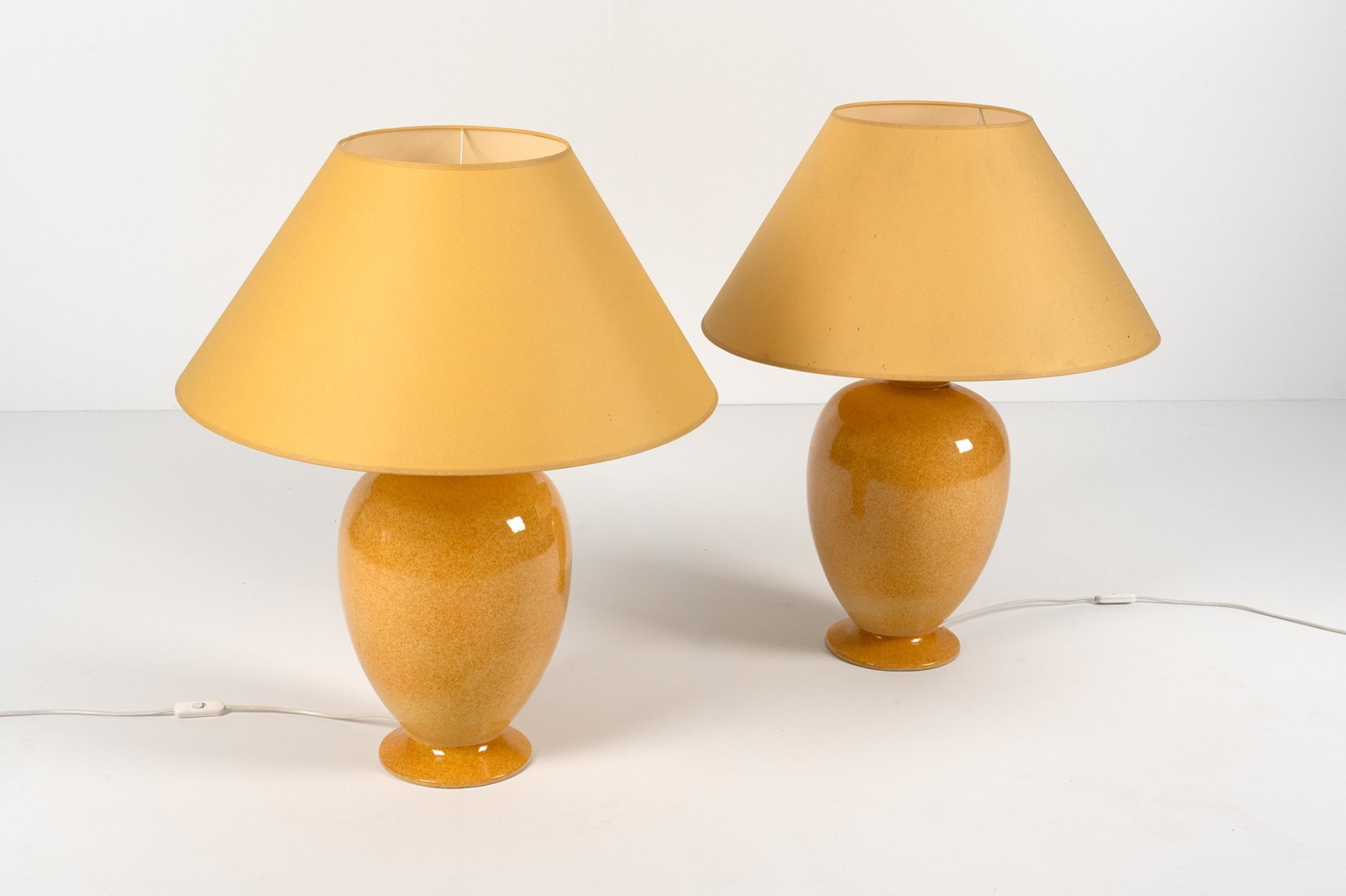 PAIR OF LAMPS