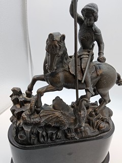 Franta Anýž (1876 - 1934) - Franta Anýž – Svatý Jiří zabíjející draka, bronz