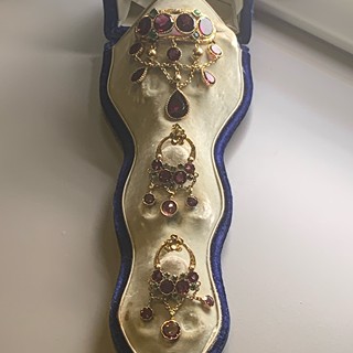 Zlatý set s ametysty a smaragdy | Rakousko - Uhersko 1830