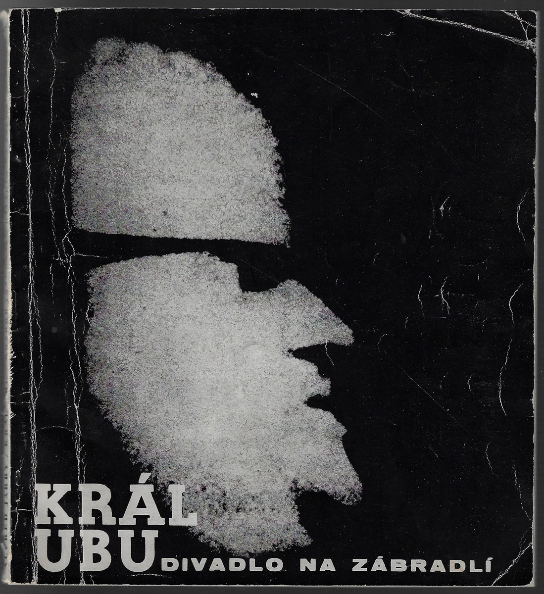Josef Koudelka (1938) - Alfred Jarry. Král Ubu / Jan Grossman ; fotografie Josef Koudelka