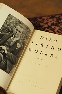 Alois Jirout (1899 - 1969) - Dílo Jiřího Wolkera / vazba Alois Jirout