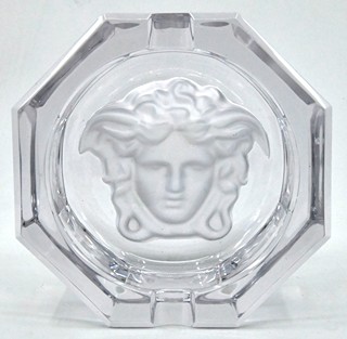 Versace meets Rosenthal - "Medusa Lumiere" popelník
