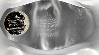 Versace meets Rosenthal - těžítko "Hlava Medusy"