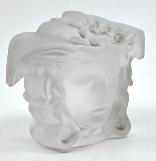 Versace meets Rosenthal - těžítko "Hlava Medusy"