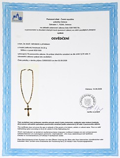 Výrazný náhrdelník Theodor Fahrner – stříbrný kříž s markazity a barevným kamenem