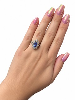 Luxusní zlatý prsten s přírodním safírem a diamanty - certifikováno