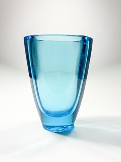 Hanuš Václav - Modrá vázička 12 cm