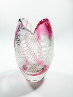 Schwedler Rudolf - Skleněná vázička -růžová s proužky z bublin, 13 cm