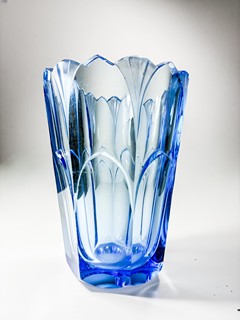 Hloušek Rudolf - Modrá váza Art deco, 18 cm