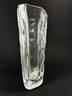 Řepásek Jiří - Váza s reliéfní strukturou, výška 22,5 cm
