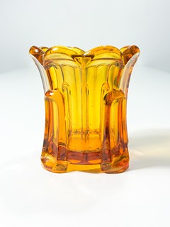 Schrötter Rudolf - Malá ambrová vázička, 7 cm