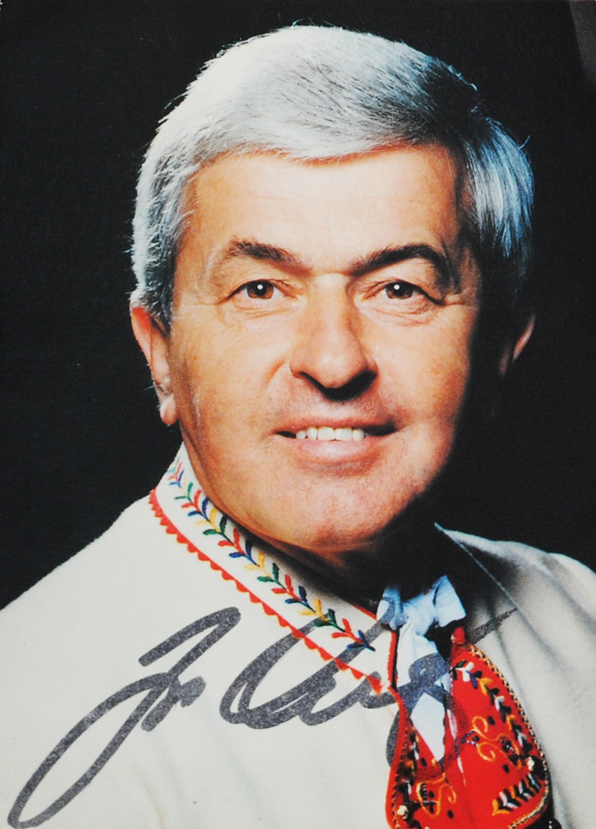 Josef Černý (1942 - 2025) - Portrétní foto s podpisem