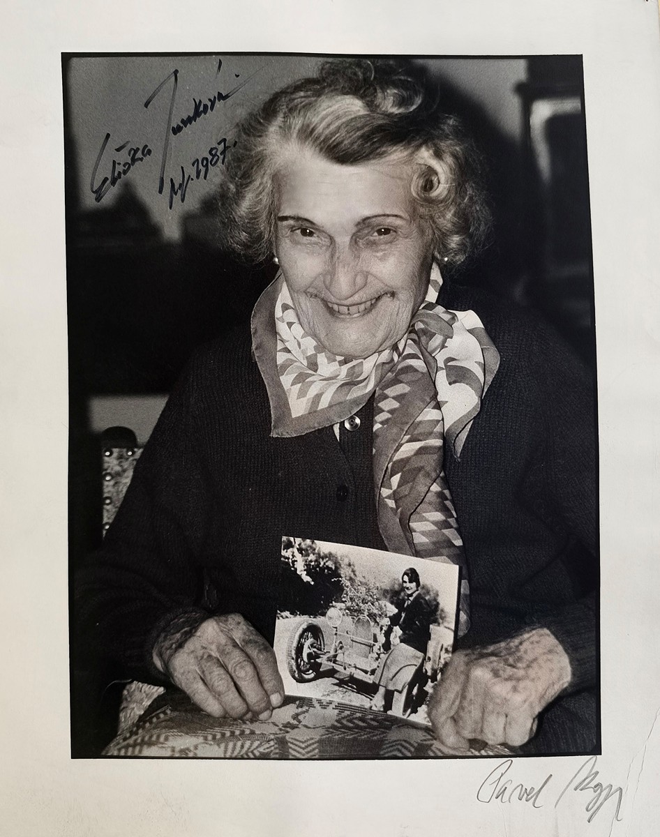 Eliška Junková (1900 - 1994) - Fotografie s podpisem