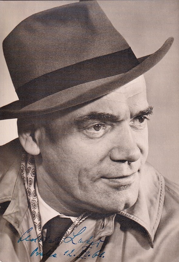Oldřich Lukeš (1909 - 1980) - Podpis na fotopohlednici