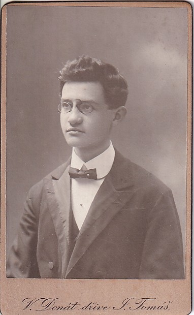 Václav Donát - Fotografický atelier V. Donát dříve J. Tomáš
