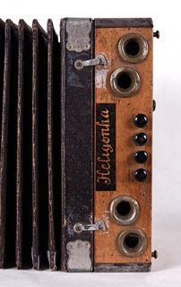 Josef „Pepíček“ Čečil (1949 - 2025) - Pozůstalost pražského harmonikáře Pepíčka Čečila