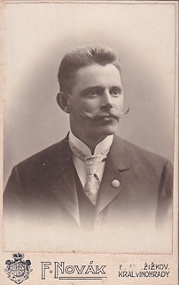 Fr. Novák - Fotografický atelier Žižkov a Královské Vinohrady