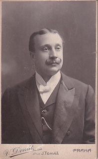 Václav Donát - Fotografický atelier V. Donát dříve J. Tomáš