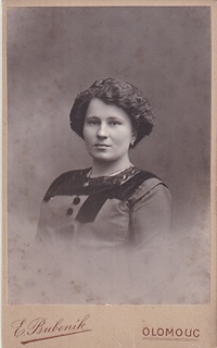 více autorů - Olomoucké fotoateliéry