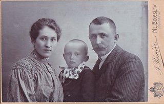 více autorů - Mladoboleslavské fotoateliéry