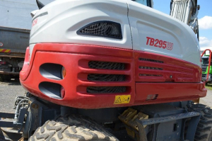 TAKEUCHI TB295W KOLOVÉ RYPADLO