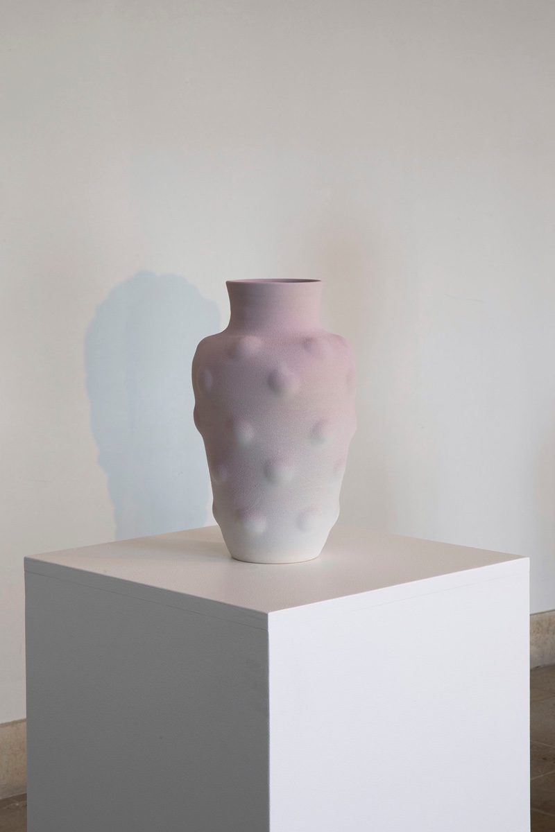 Karolína Kučerová - Soft Intention Vase