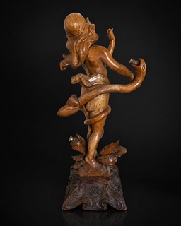 VELKÁ SECESNÍ FIGURÁLNÍ LAMPA - ŘEZBOVANÉ DŘEVO, VÝŠKA 80 CM