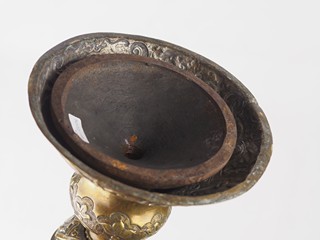 Vrcholně barokní svícen dat. 1727