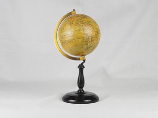 Globus stolní