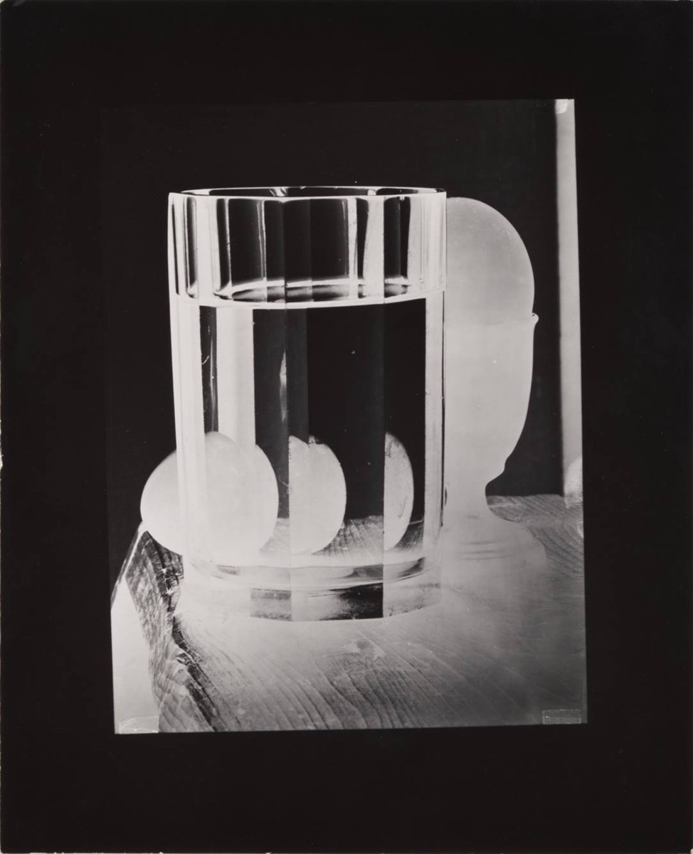 STILL LIFE IN NEGATIVE TONALITY