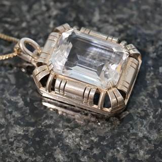 Art Deco stříbrný přívěsek s křišťálem