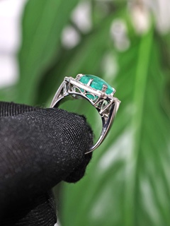 Zlatý prsten se smaragdem 7,00 ct a diamanty, Art deco