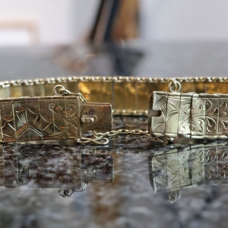 Zlatý gravírovaný náramek, Československo 30.léta